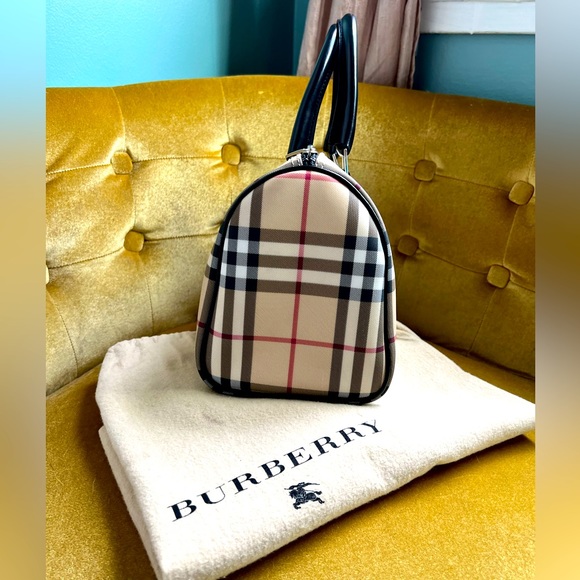 SOLD‼️BURBERRY BOSTON BAG - Picture 3 of 10